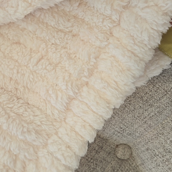 Hem & Thread Cream Sherpa Teddy Jacket - Picture 9 of 11